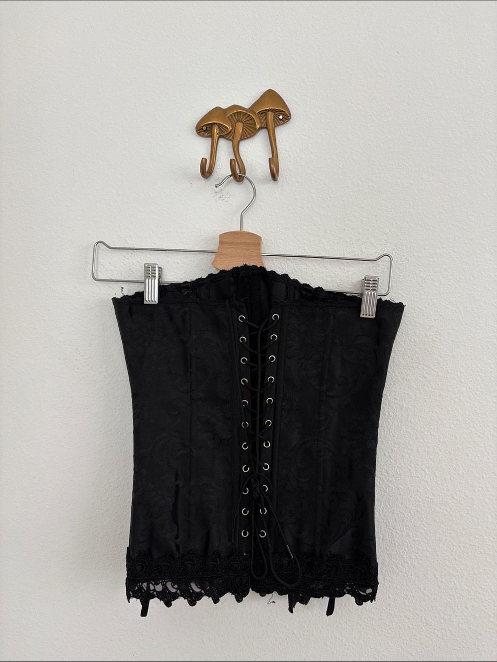 Fredricks of Hollywood Black Floral Lace Detail Corset size 32